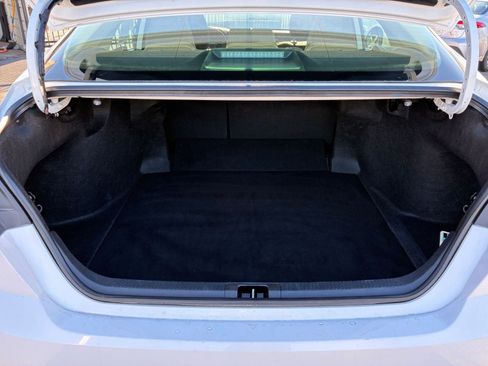 Used 2025 Toyota Camry LE image 30