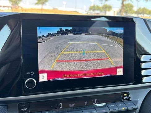 Used 2025 Toyota Camry LE image 18