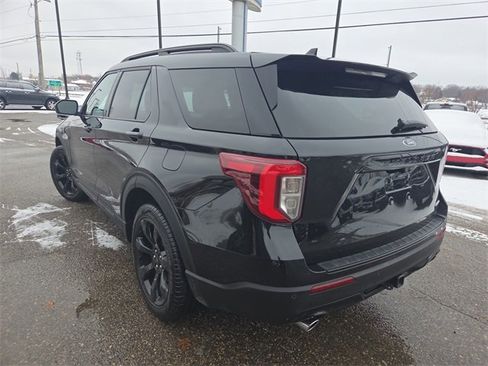 Certified 2023 Ford Explorer ST-Line w/ Class IV Trailer Tow Package image 31