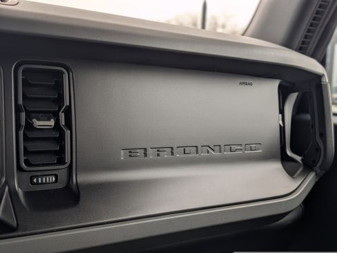 Used 2022 Ford Bronco 4-Door image 15