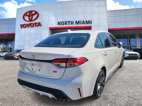 Used 2022 Toyota Corolla SE image 4