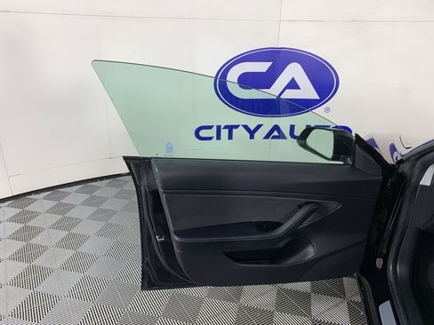 Used 2019 Tesla Model 3 Long Range image 14