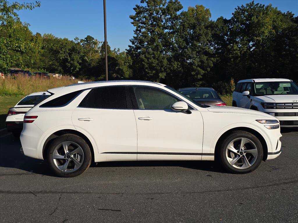 Used 2026 Genesis GV70 2.5T AWD/4WD image 2