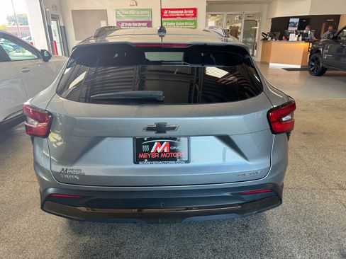 Used 2025 Chevrolet Trax ACTIV w/ Driver Confidence Package image 6