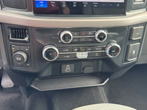 Used 2025 Ford F150 XLT w/ Equipment Group 301A Standard AWD/4WD image 29