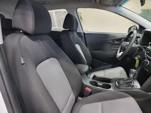 Used 2020 Hyundai Kona SE AWD/4WD image 16