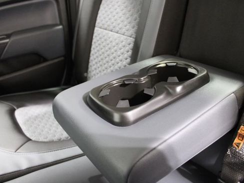 Used 2021 Chevrolet Colorado Z71 image 23