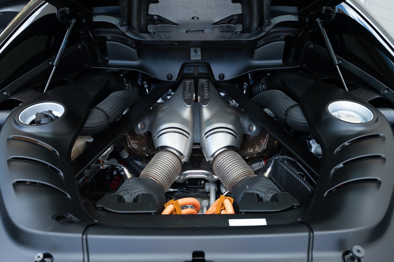 Used 2024 Ferrari 296 GTB RWD image 19