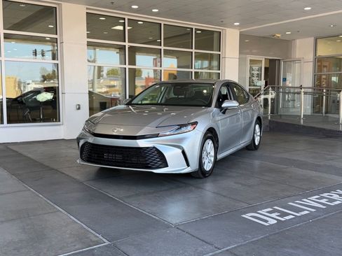 Certified 2025 Toyota Camry LE FWD image 2