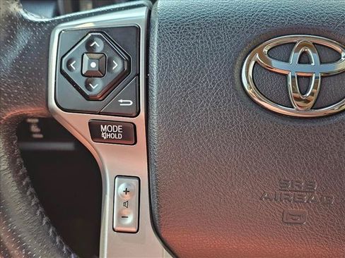 Used 2015 Toyota 4Runner Limited AWD/4WD image 27