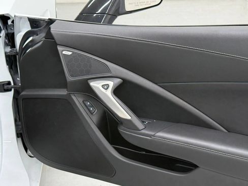 Used 2019 Chevrolet Corvette Stingray Coupe RWD image 29