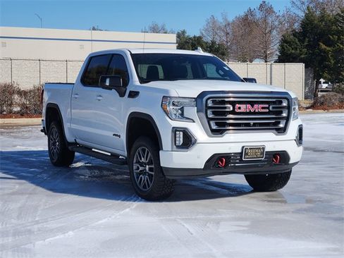 Used 2020 GMC Sierra 1500 AT4 w/ AT4 Premium Package image 3