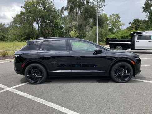 New 2025 Chevrolet Equinox EV RS w/ Convenience Package II image 2