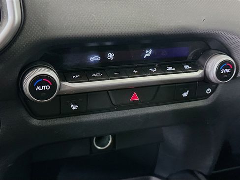 Used 2025 MAZDA CX-50 AWD 2.5 S w/ Premium Package image 23