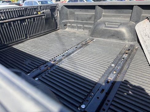 Used 2011 Ford F250 Lariat w/ Lariat Interior Pkg image 24