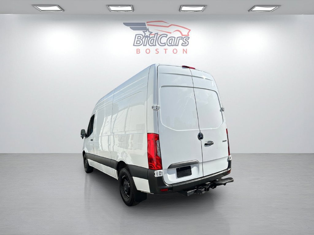 Used 2025 Mercedes-Benz Sprinter 2500 image 6