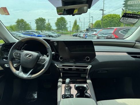 Certified 2023 Lexus RX 350 w/ Accessory Package (Z1) AWD/4WD image 6