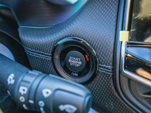 New 2026 Jeep Compass Latitude image 27