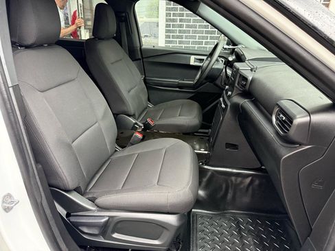 Used 2023 Ford Explorer 4WD Police Interceptor image 15