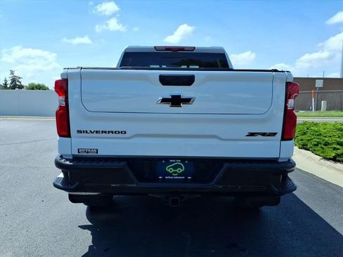 Used 2025 Chevrolet Silverado 1500 ZR2 w/ Technology Package AWD/4WD image 7