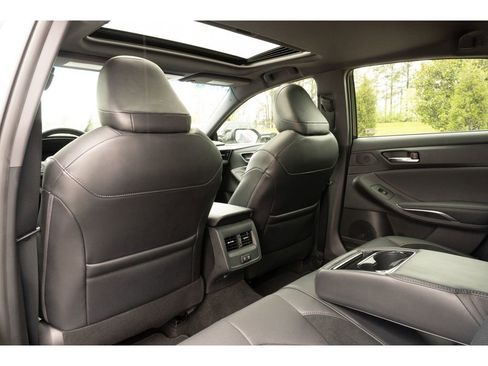 Used 2020 Toyota Avalon XSE image 13