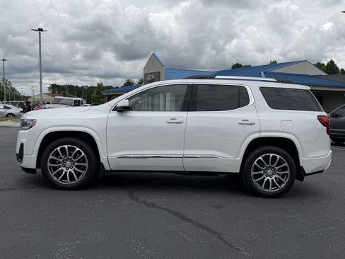 Used 2023 GMC Acadia Denali w/ Denali Technology Package AWD/4WD image 2