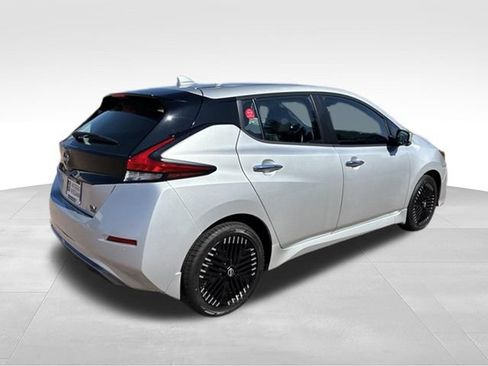 Certified 2025 Nissan Leaf SV Plus FWD image 11
