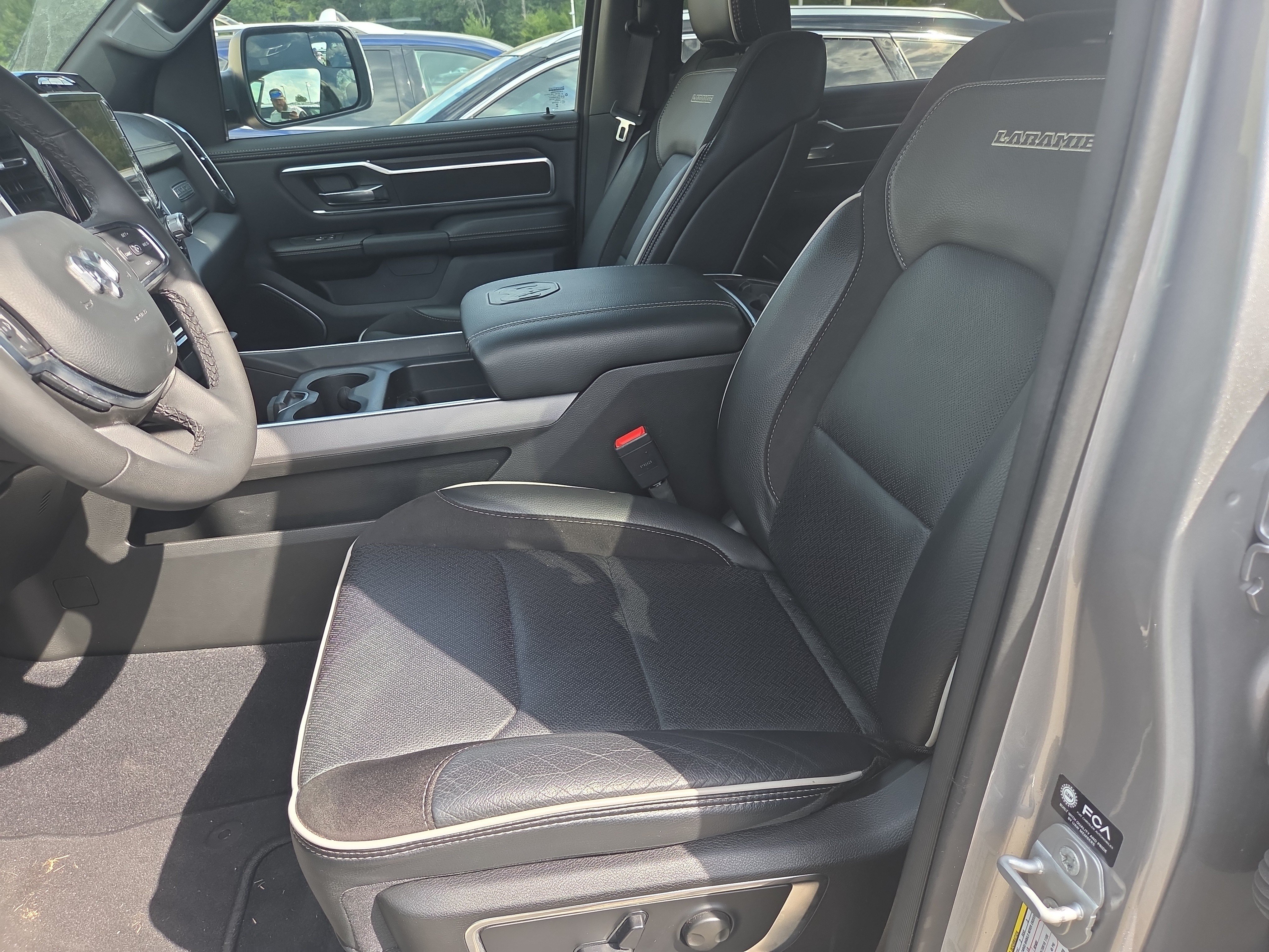 Used 2026 RAM 1500 Laramie AWD/4WD image 5