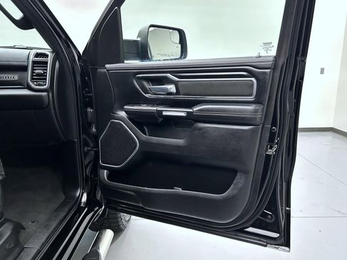 Used 2023 RAM 1500 Laramie AWD/4WD image 16