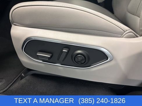 New 2026 Jeep Grand Wagoneer Limited image 12