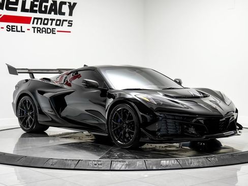 Used 2026 Chevrolet Corvette ZR1 w/ ZR1 Carbon Fiber Aero Package RWD image 4