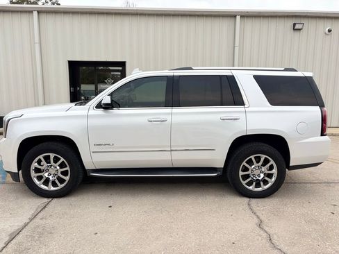 Used 2017 GMC Yukon Denali w/ Open Road Package image 2