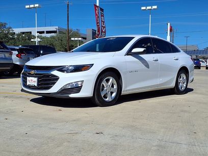 Used 2025 Chevrolet Malibu LT