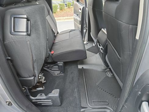 Used 2017 Toyota Tundra SR5 image 12