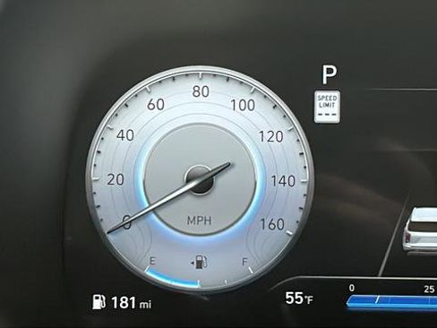 Used 2024 Hyundai Palisade Calligraphy image 17