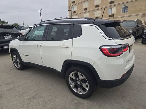 Used 2018 Jeep Compass Limited w/ Navigation Group AWD/4WD image 4