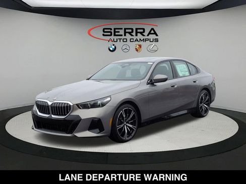 New 2026 BMW 530i xDrive w/ M Sport Package AWD/4WD image 7