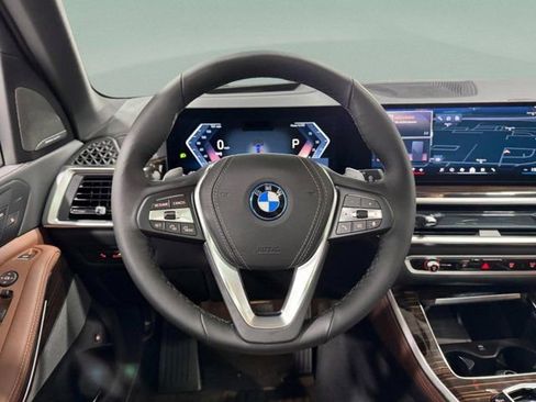New 2026 BMW X5 xDrive50e image 14