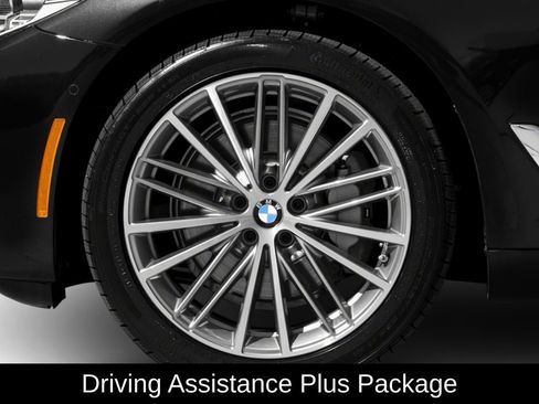 Used 2017 BMW 540i xDrive image 12