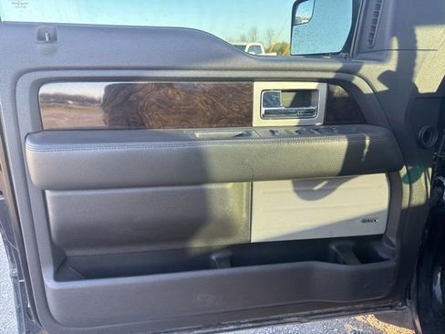 Used 2013 Ford F150 Platinum image 11