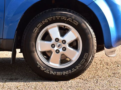 Used 2011 Ford Escape XLT image 4