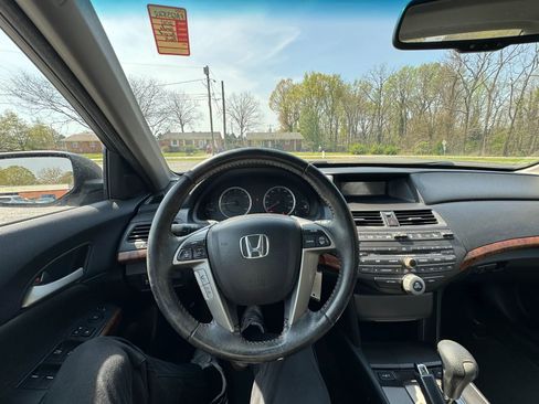 Used 2011 Honda Accord EX-L image 22