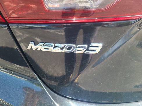 Used 2016 MAZDA MAZDA3 i Sport w/ Preferred Equipment Package FWD image 9