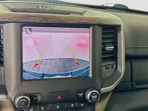 Used 2019 RAM 1500 Laramie image 7