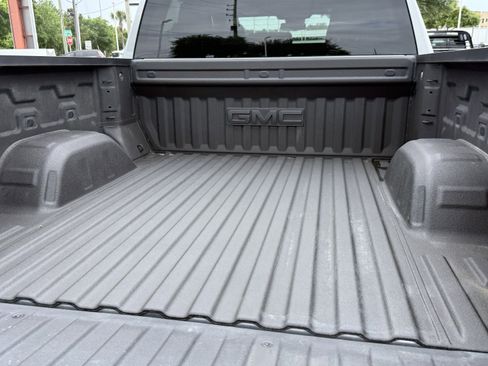 Used 2025 GMC Sierra 1500 AT4 image 31