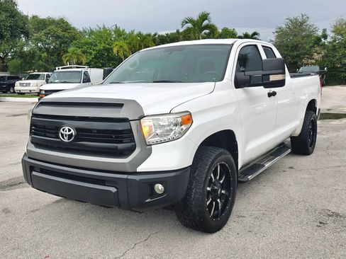 Used 2016 Toyota Tundra SR w/ Tow Package RWD image 3