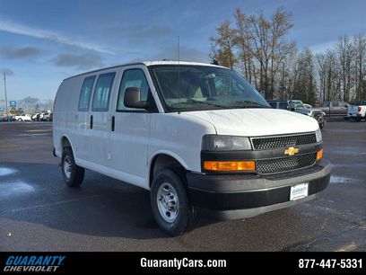 New 2025 Chevrolet Express 3500