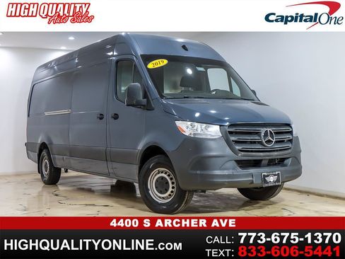 Used 2019 Mercedes-Benz Sprinter 170 image 1