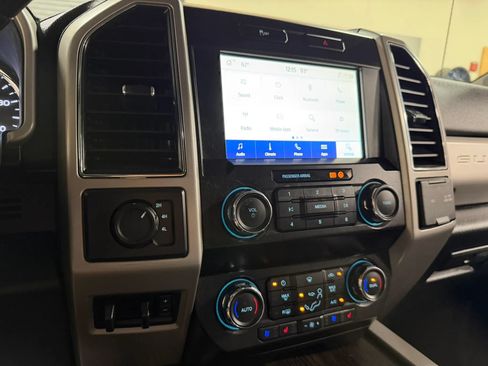 Used 2020 Ford F350 4x4 Crew Cab DRW Super Duty image 60