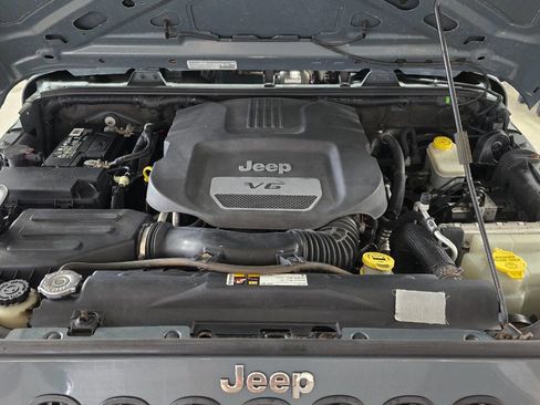 Used 2014 Jeep Wrangler Sport w/ Connectivity Group image 17